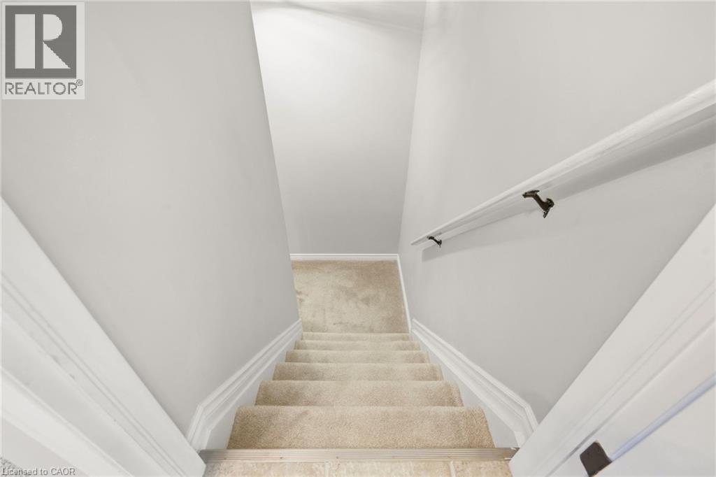 14 Kenyon Crescent, Grimsby, ON