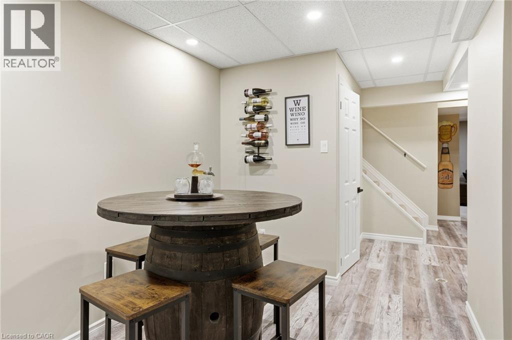 14 Kenyon Crescent, Grimsby, ON