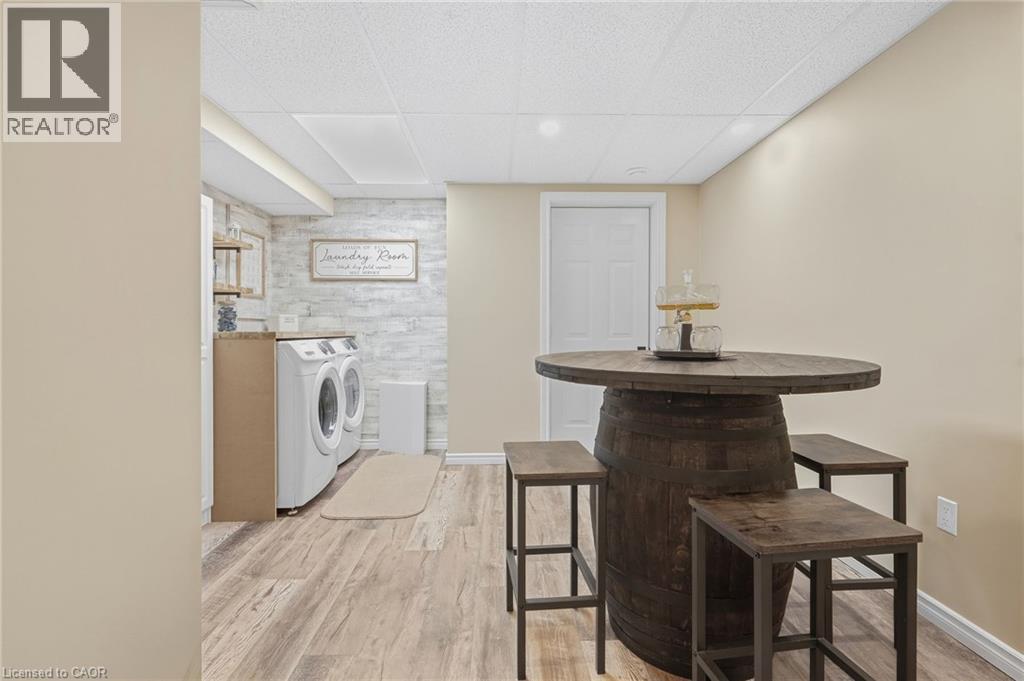 14 Kenyon Crescent, Grimsby, ON