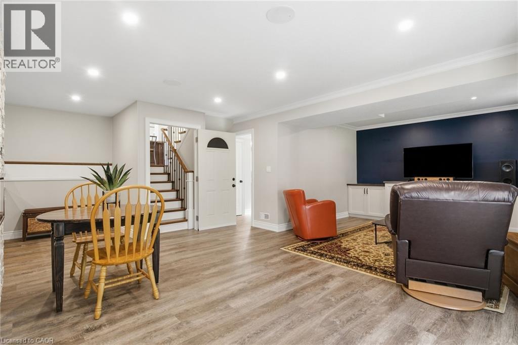 26 Alexander Avenue, Cambridge, ON