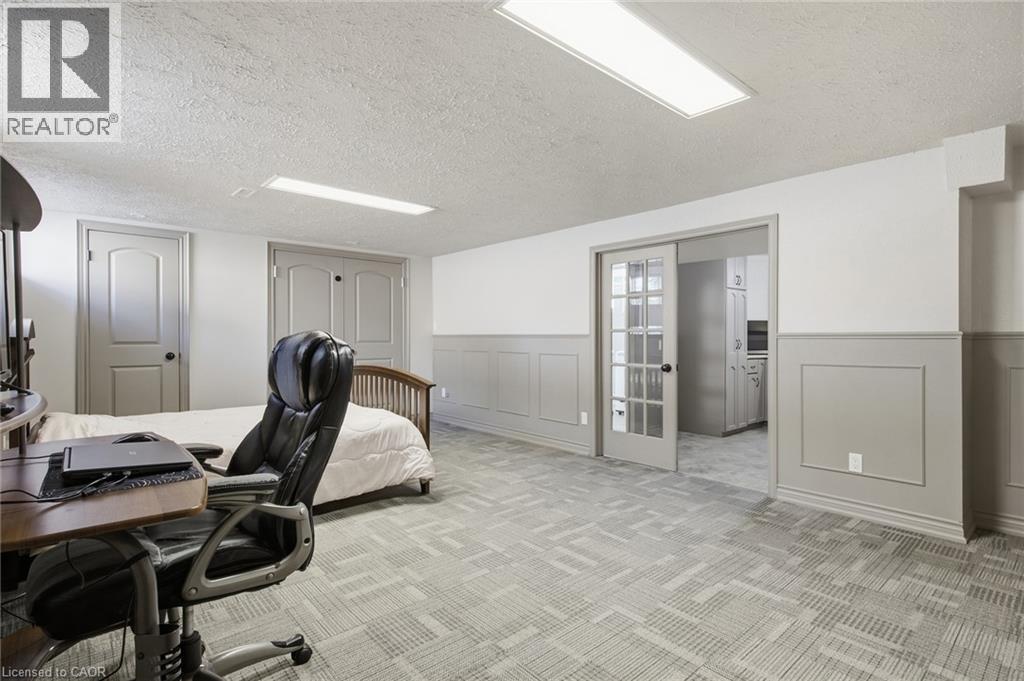 26 Alexander Avenue, Cambridge, ON