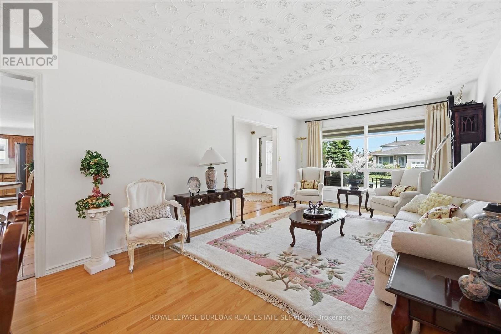 83 Oakridge Drive, Hamilton, ON