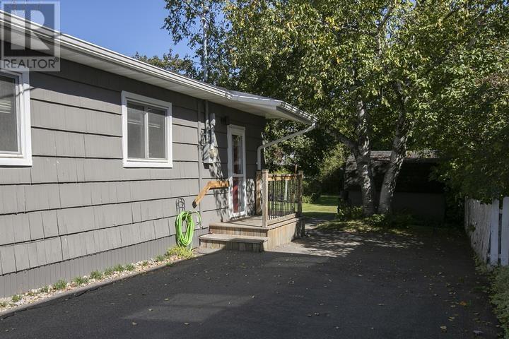 552 Lake St, Sault Ste. Marie, ON