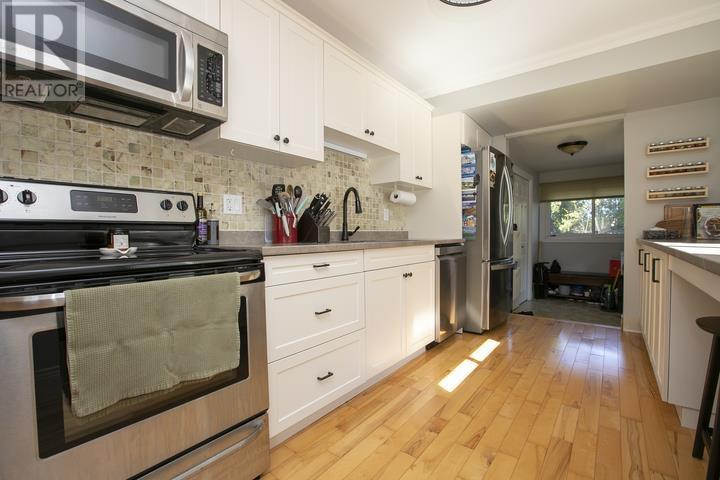 552 Lake St, Sault Ste. Marie, ON