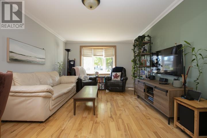 552 Lake St, Sault Ste. Marie, ON
