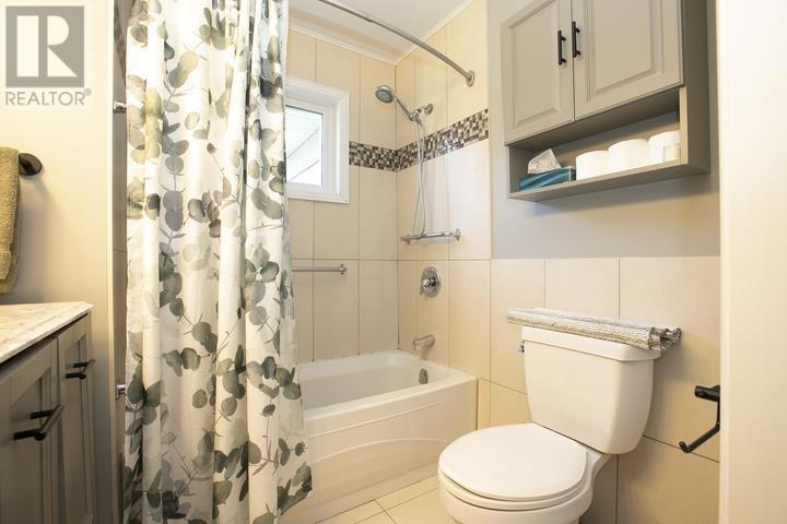552 Lake St, Sault Ste. Marie, ON