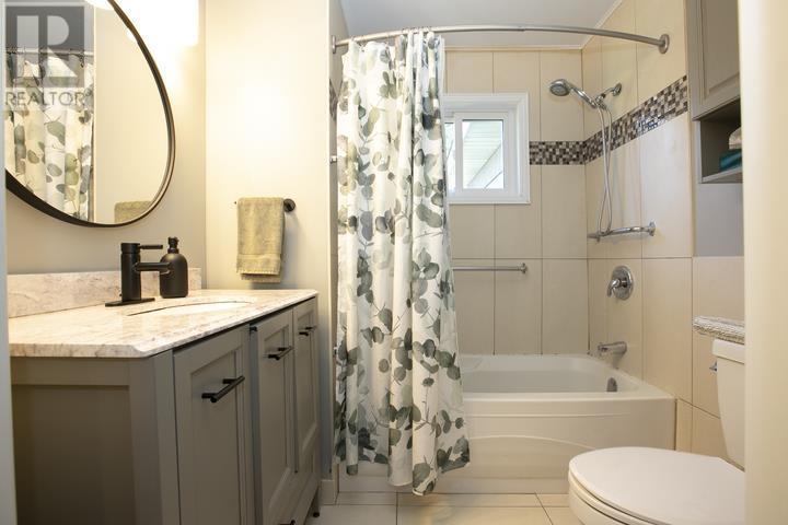 552 Lake St, Sault Ste. Marie, ON