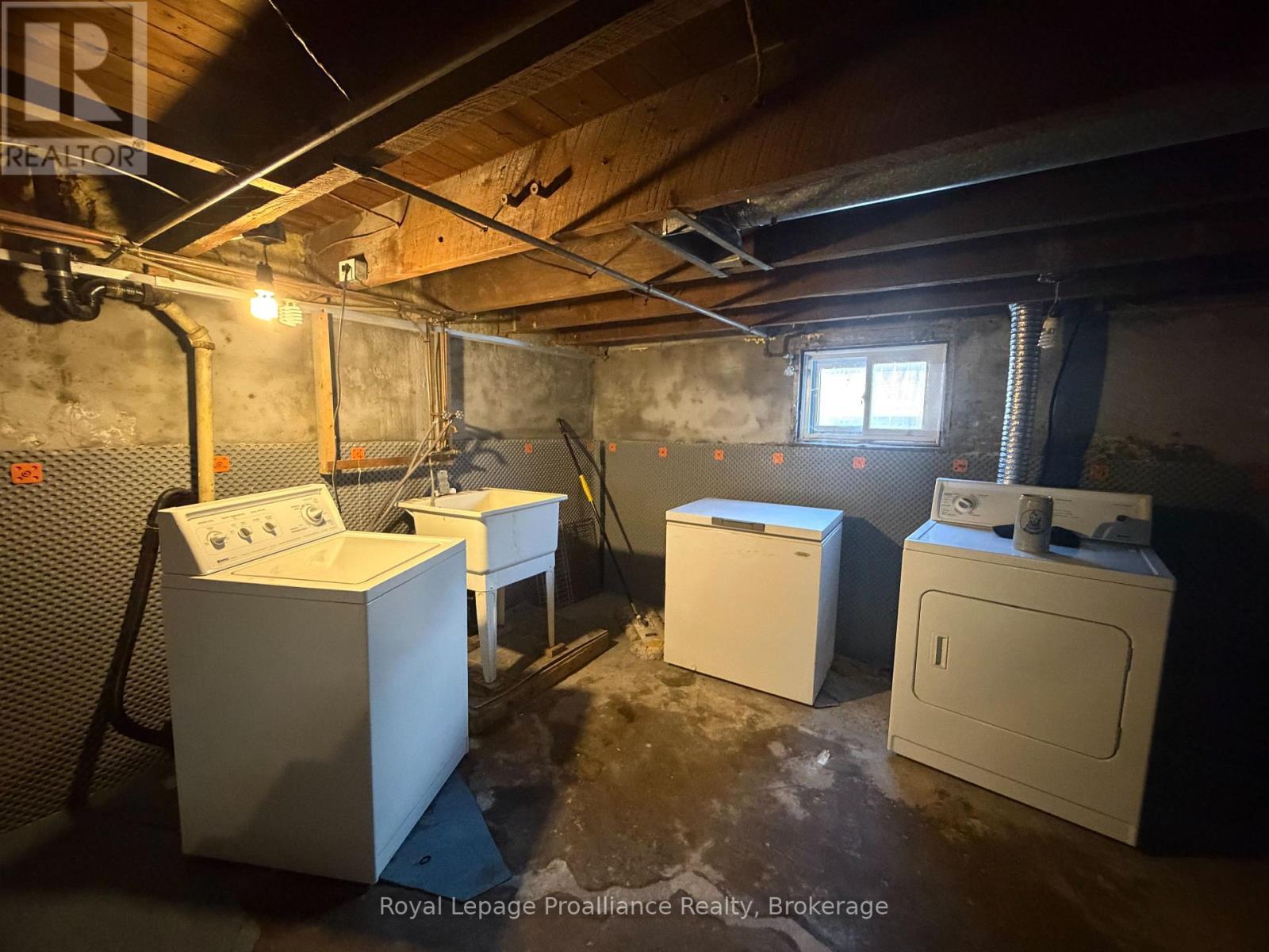 22 Parker Street, Belleville (Belleville Ward), ON