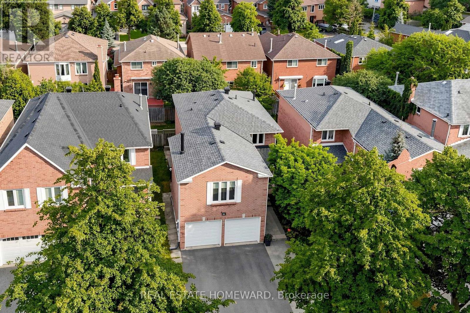 242 Badessa Circle, Vaughan, ON