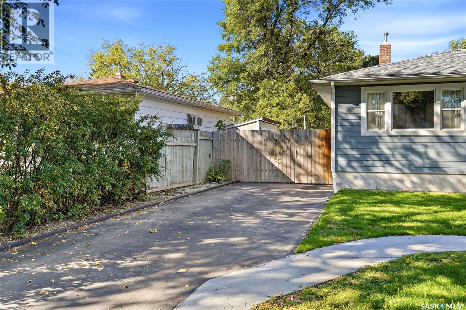 1010 Elphinstone Street, Regina, SK