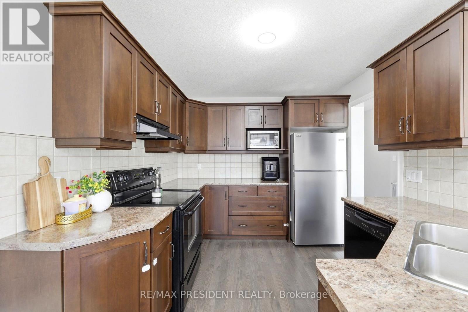 15 Harvest Court, St. Thomas, ON