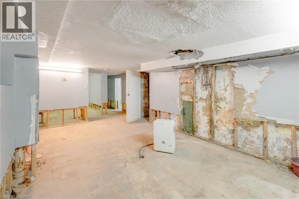 Additional content - 211 Wentworth Street N, Hamilton, ON