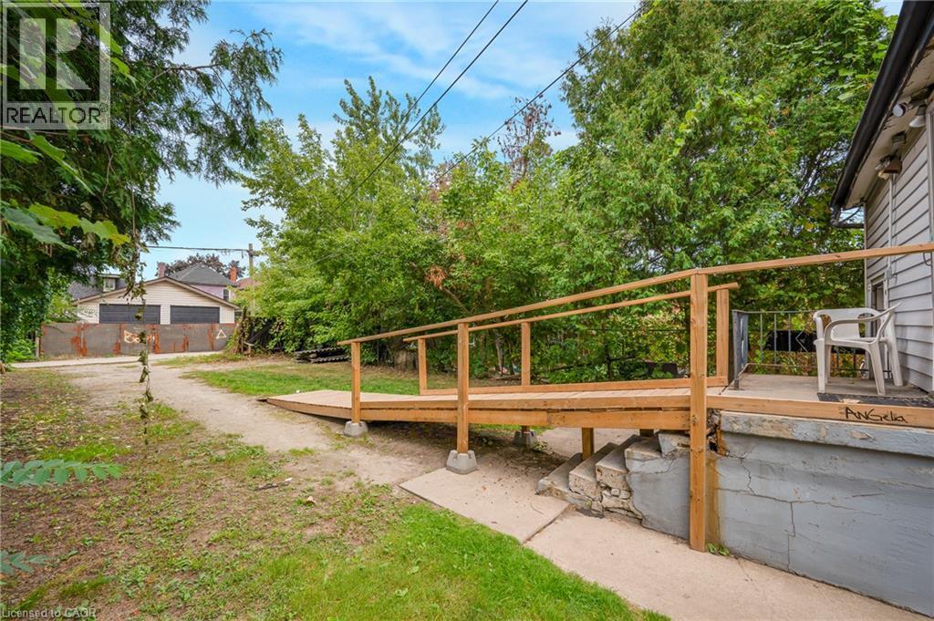 Additional content - 211 Wentworth Street N, Hamilton, ON
