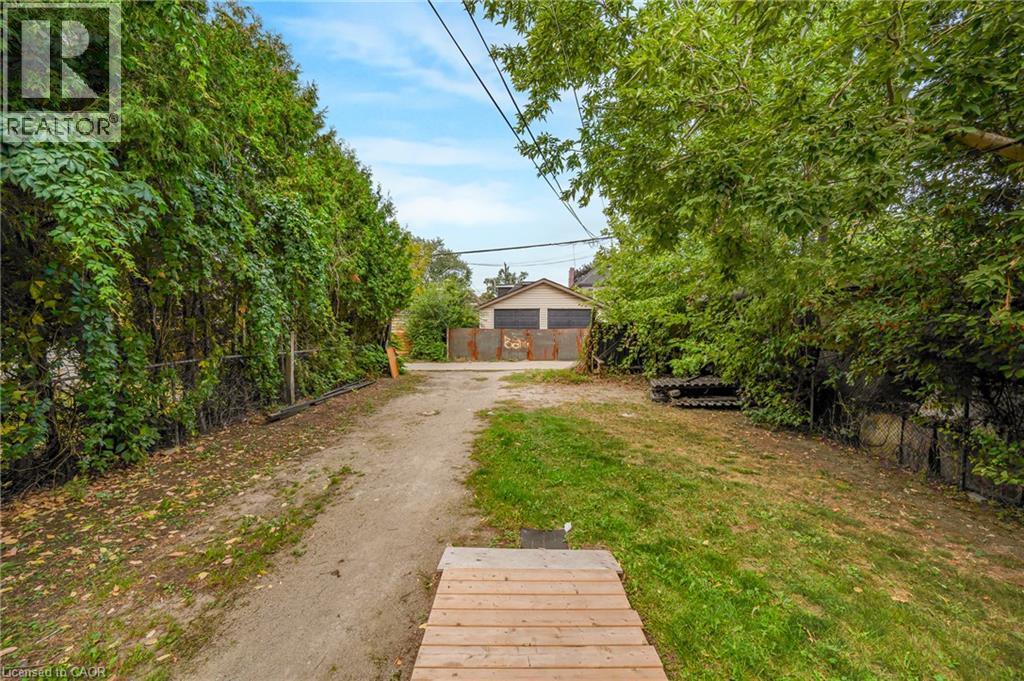 Additional content - 211 Wentworth Street N, Hamilton, ON