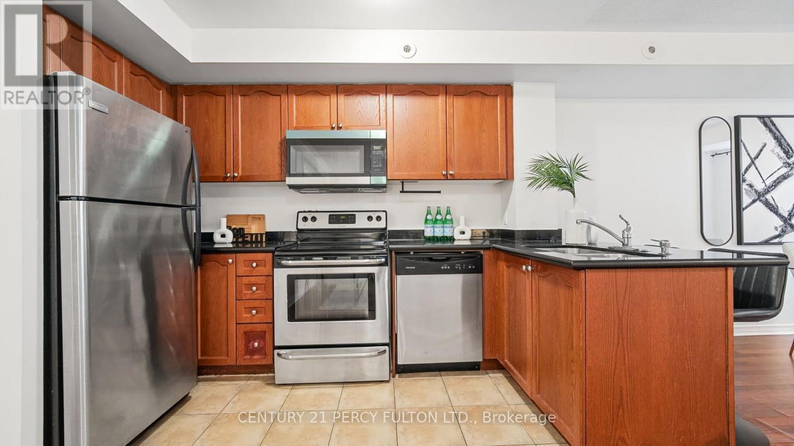 101 - 45 Strangford Lane, Toronto, ON