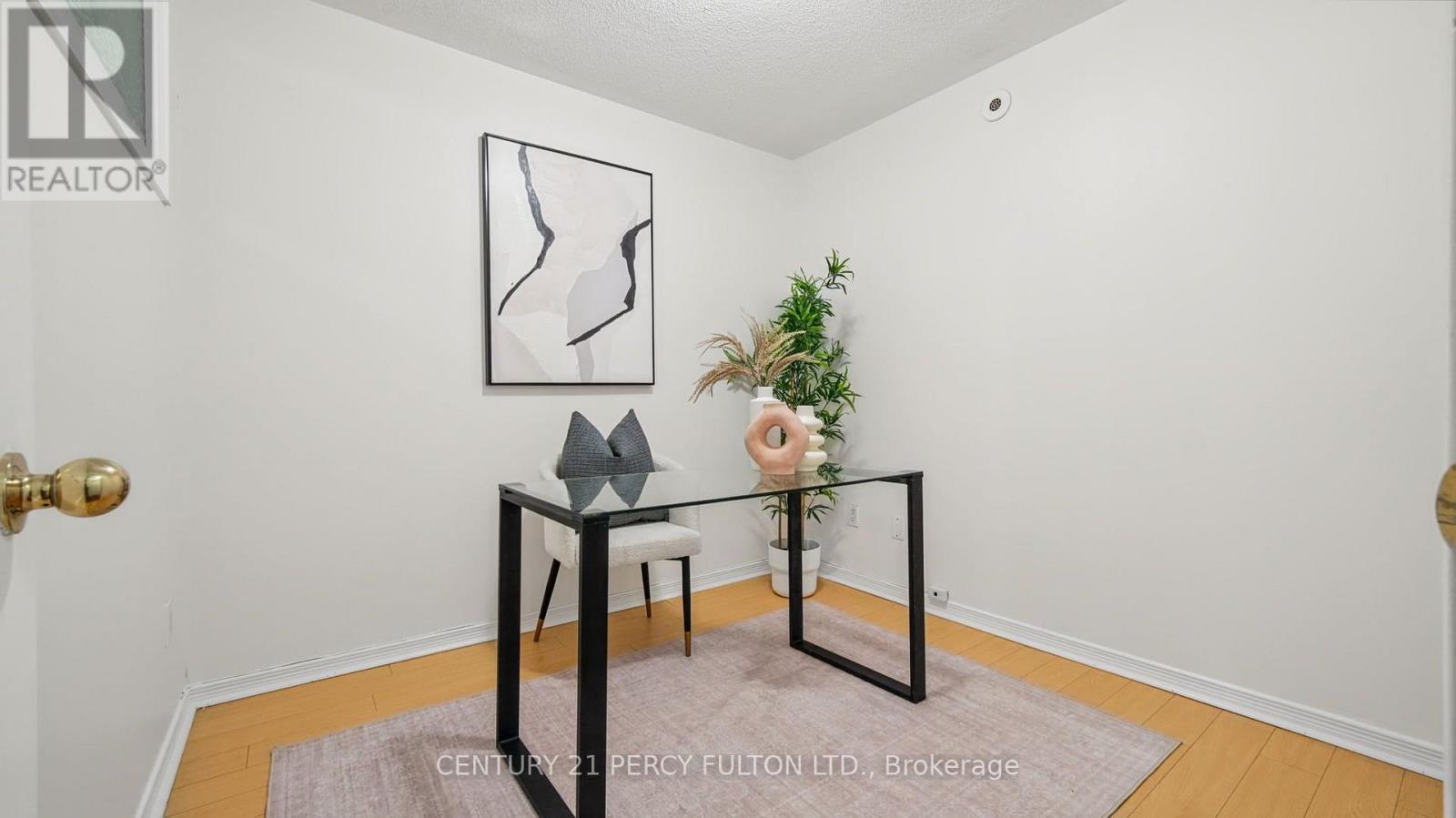 101 - 45 Strangford Lane, Toronto, ON