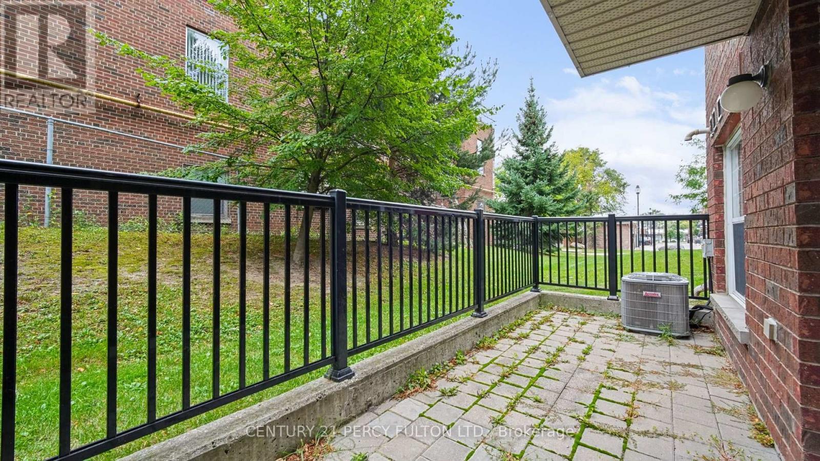 101 - 45 Strangford Lane, Toronto, ON