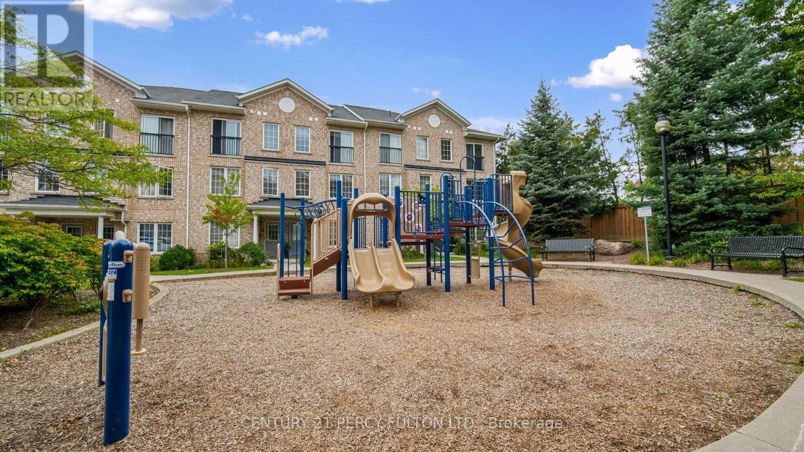 101 - 45 Strangford Lane, Toronto, ON