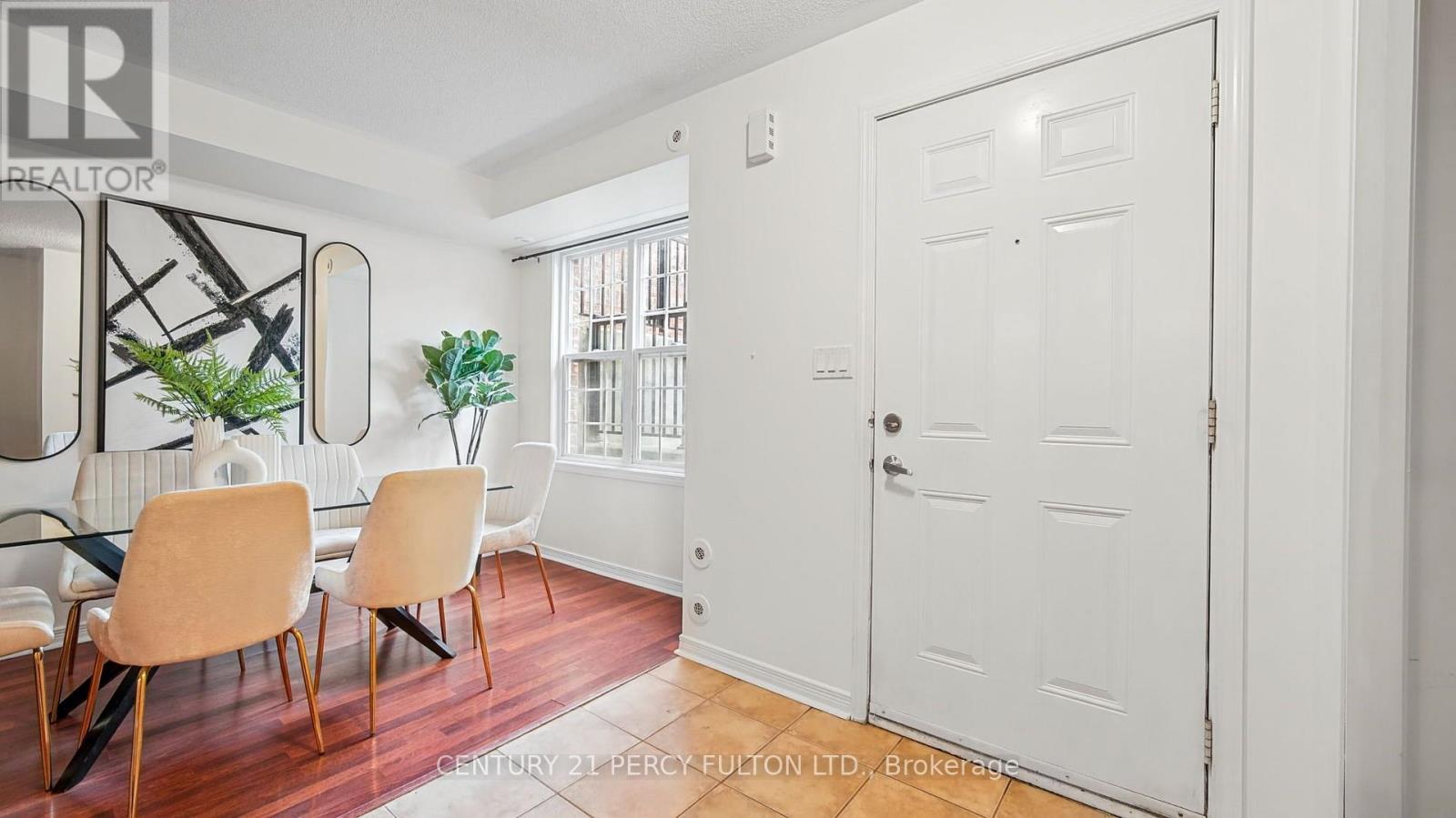 101 - 45 Strangford Lane, Toronto, ON