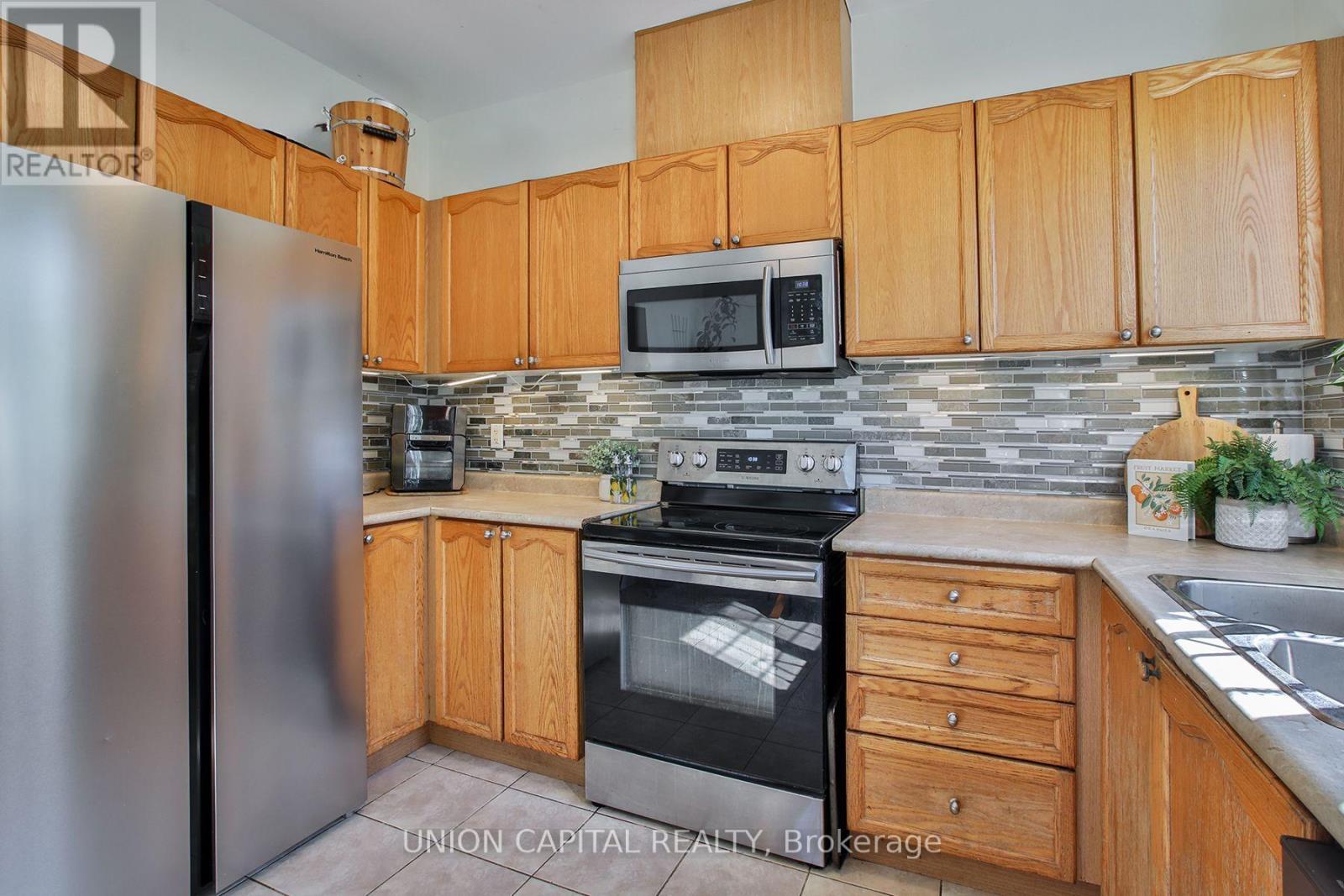 60 Wilkie Lane, Ajax, ON