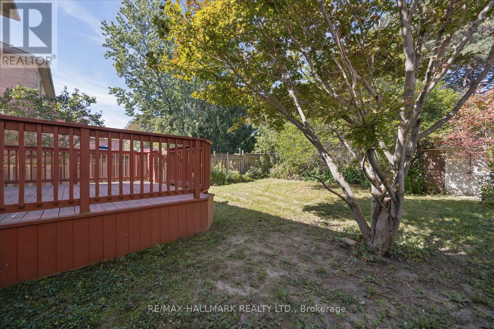 32 Valley Centre Drive, Toronto, ON