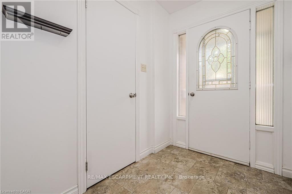 14 - 1548 Newlands Crescent, Burlington, ON