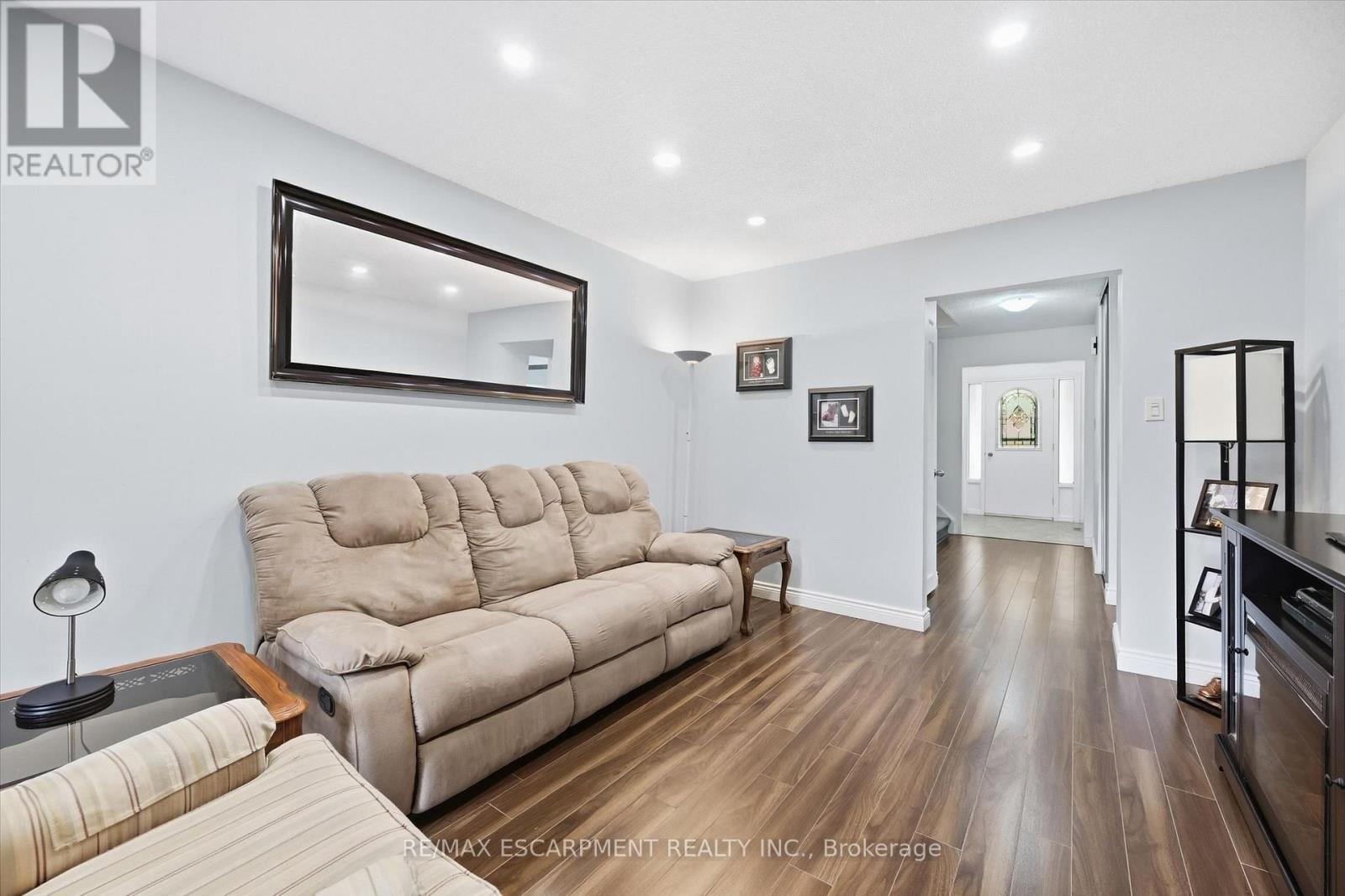 14 - 1548 Newlands Crescent, Burlington, ON