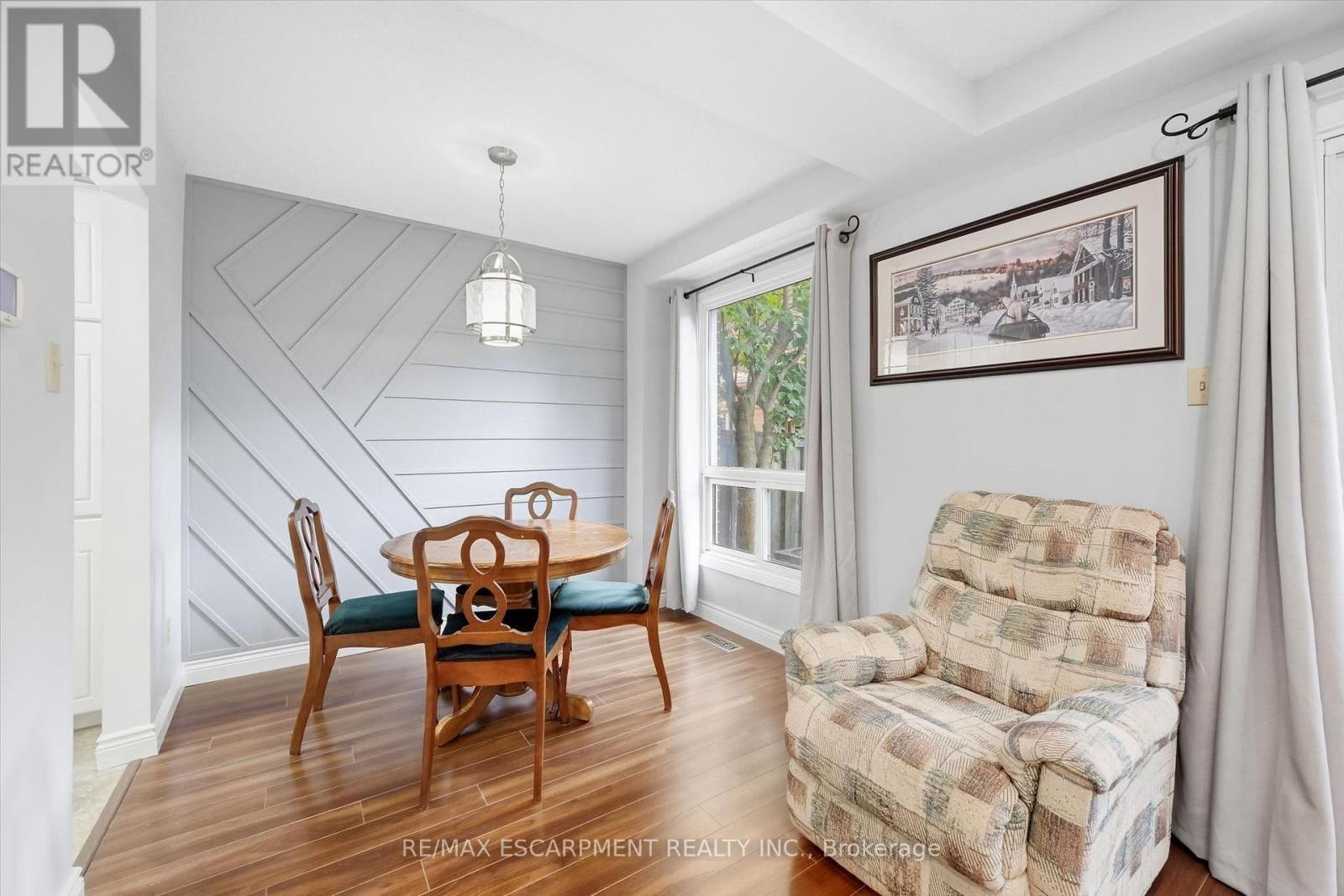 14 - 1548 Newlands Crescent, Burlington, ON