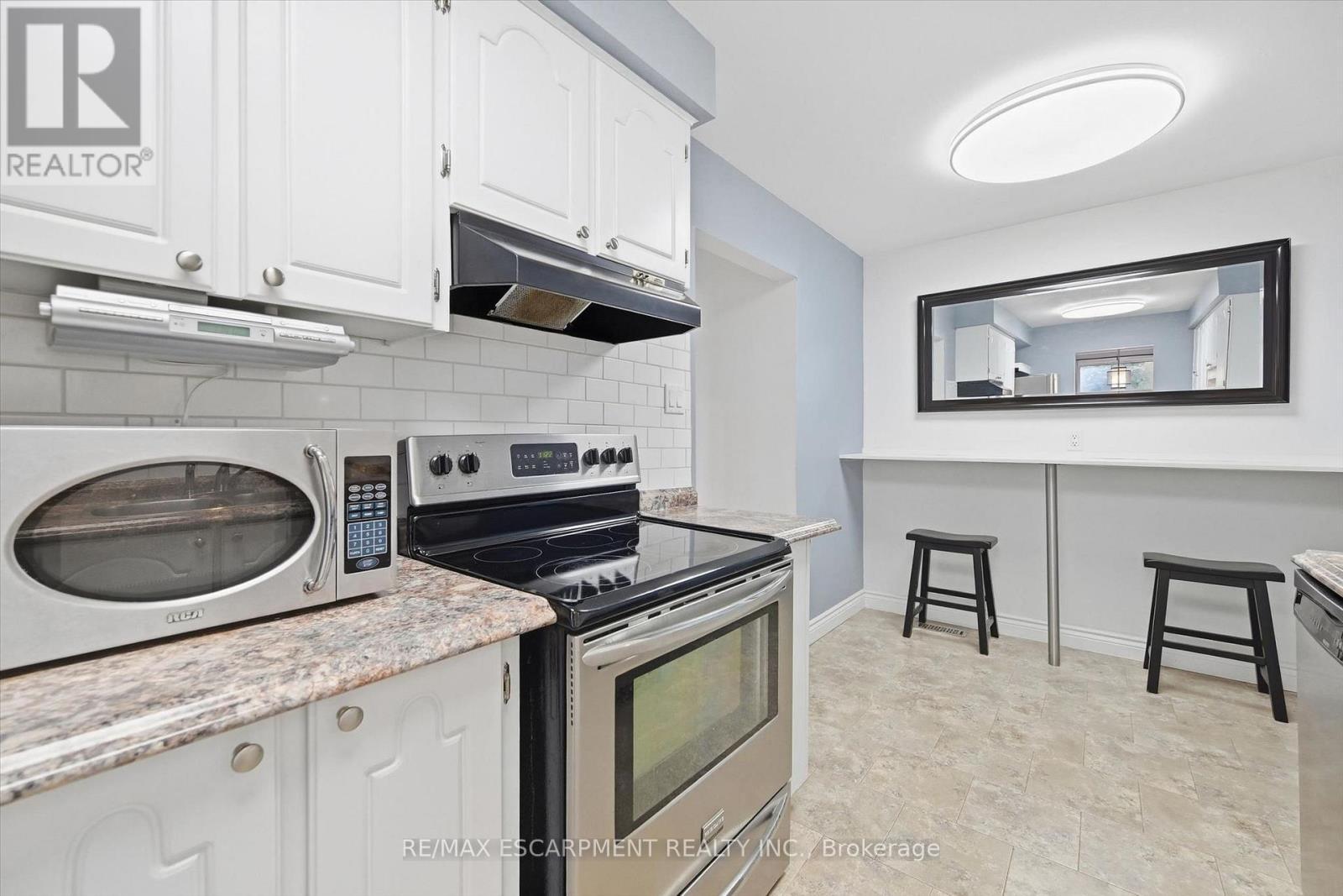 14 - 1548 Newlands Crescent, Burlington, ON