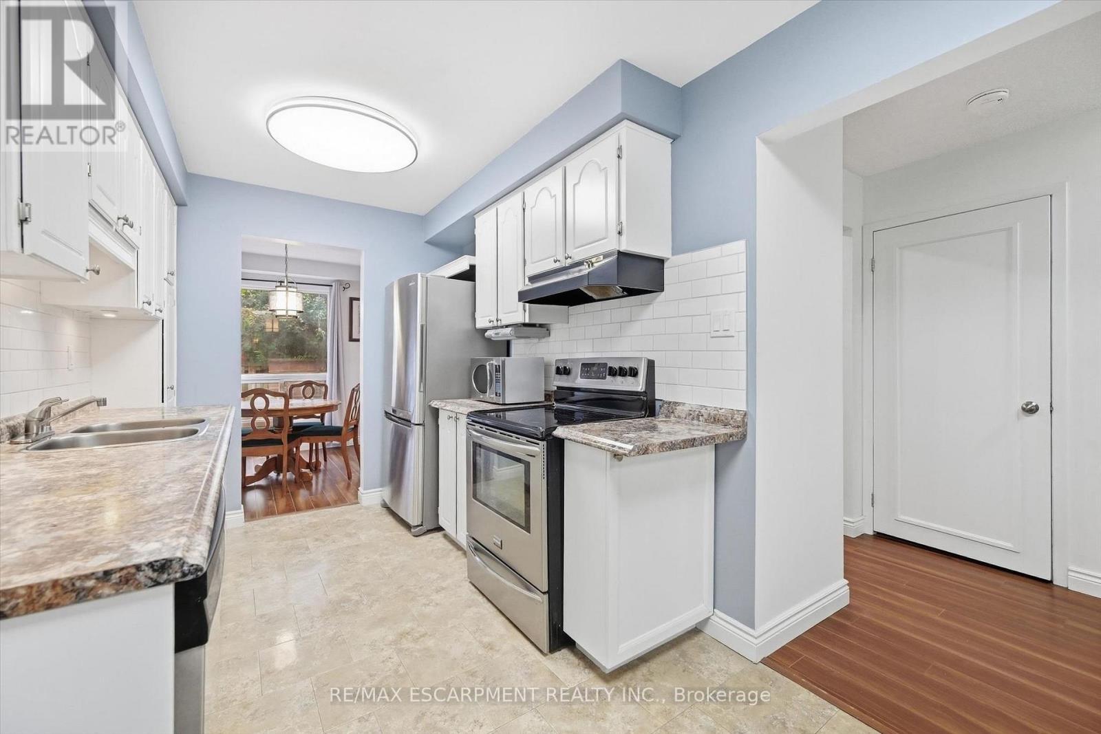 14 - 1548 Newlands Crescent, Burlington, ON