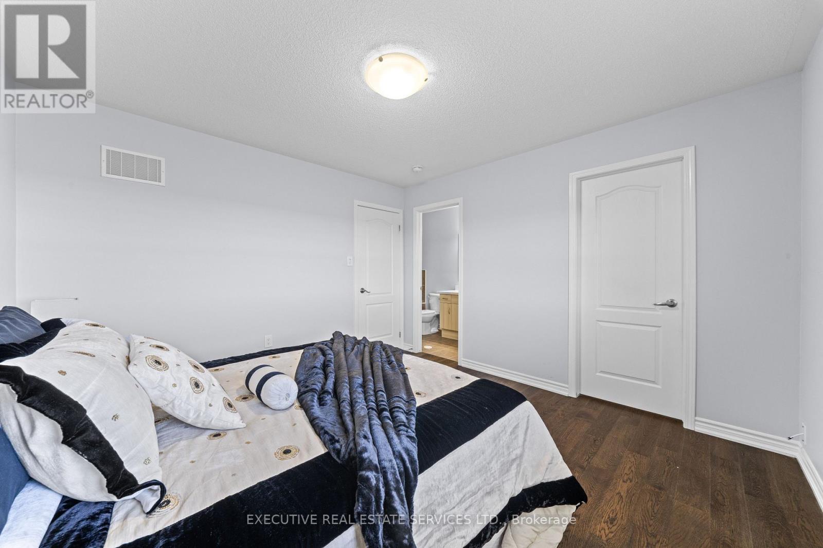 98 Bannister Crescent, Brampton, ON