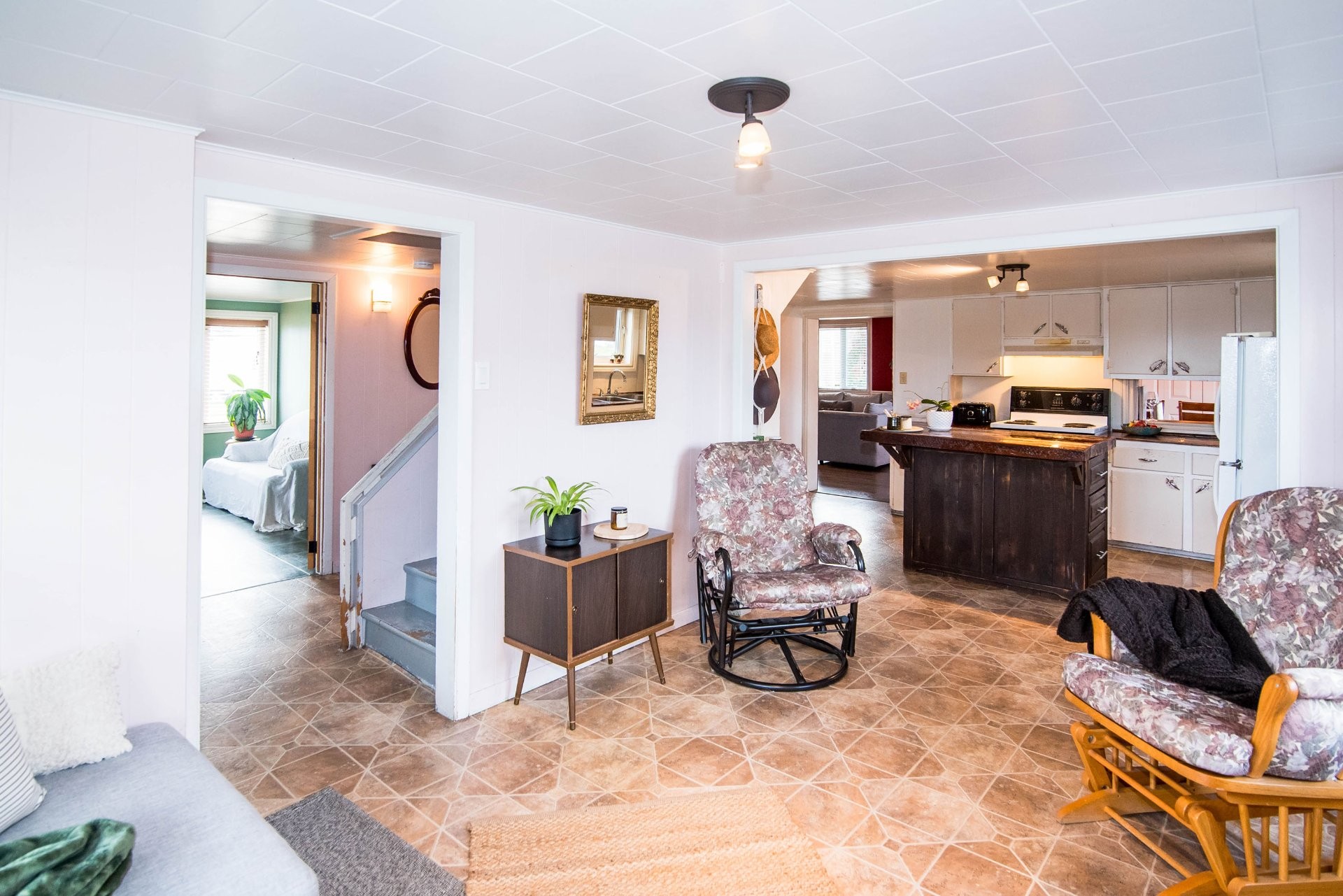Living Room - 14 Route 132 E., Saint-Denis-De La Bouteillerie, QC