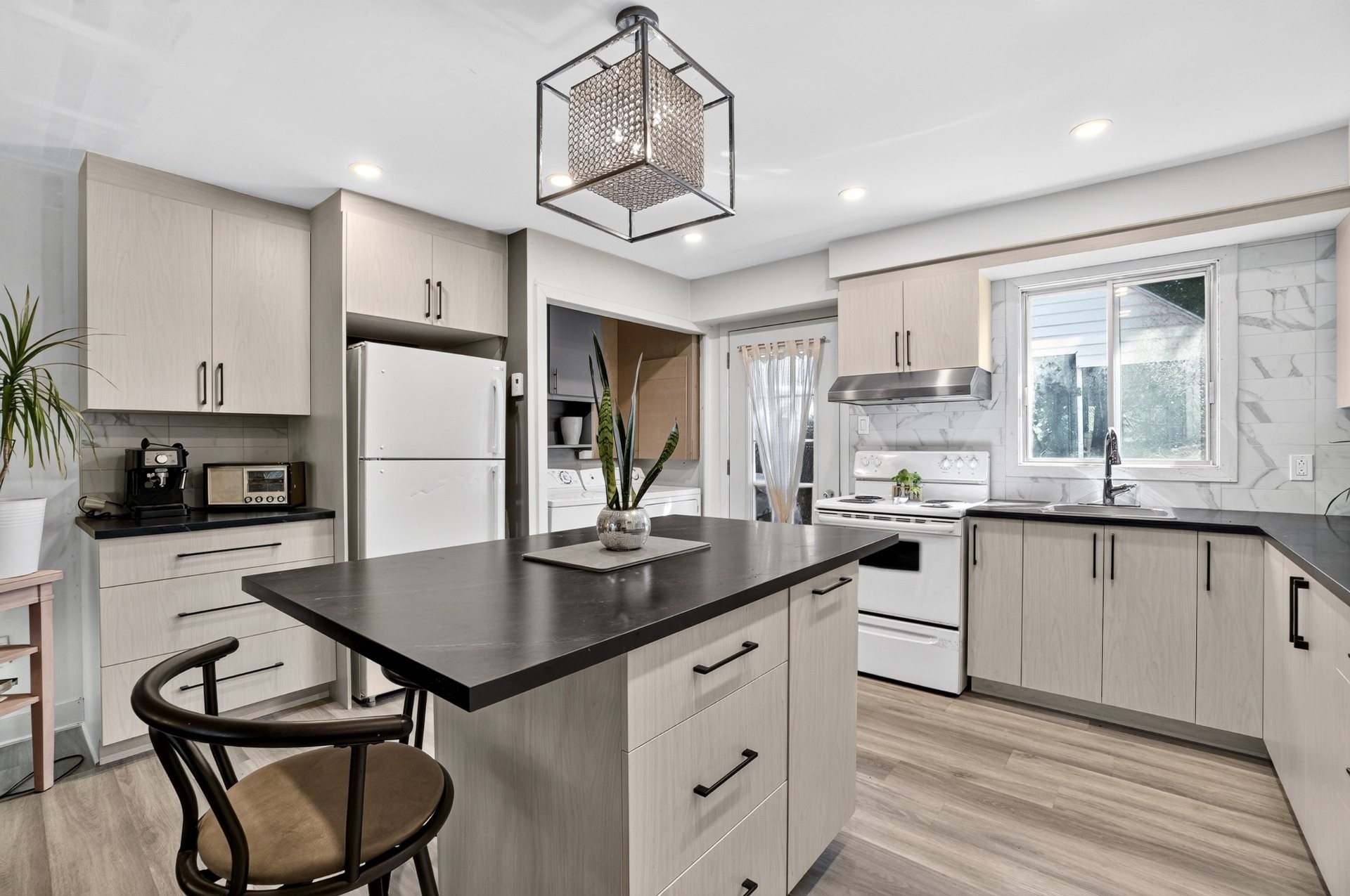 Kitchen - 314 Av. Des Terrasses, Laval (Auteuil), QC