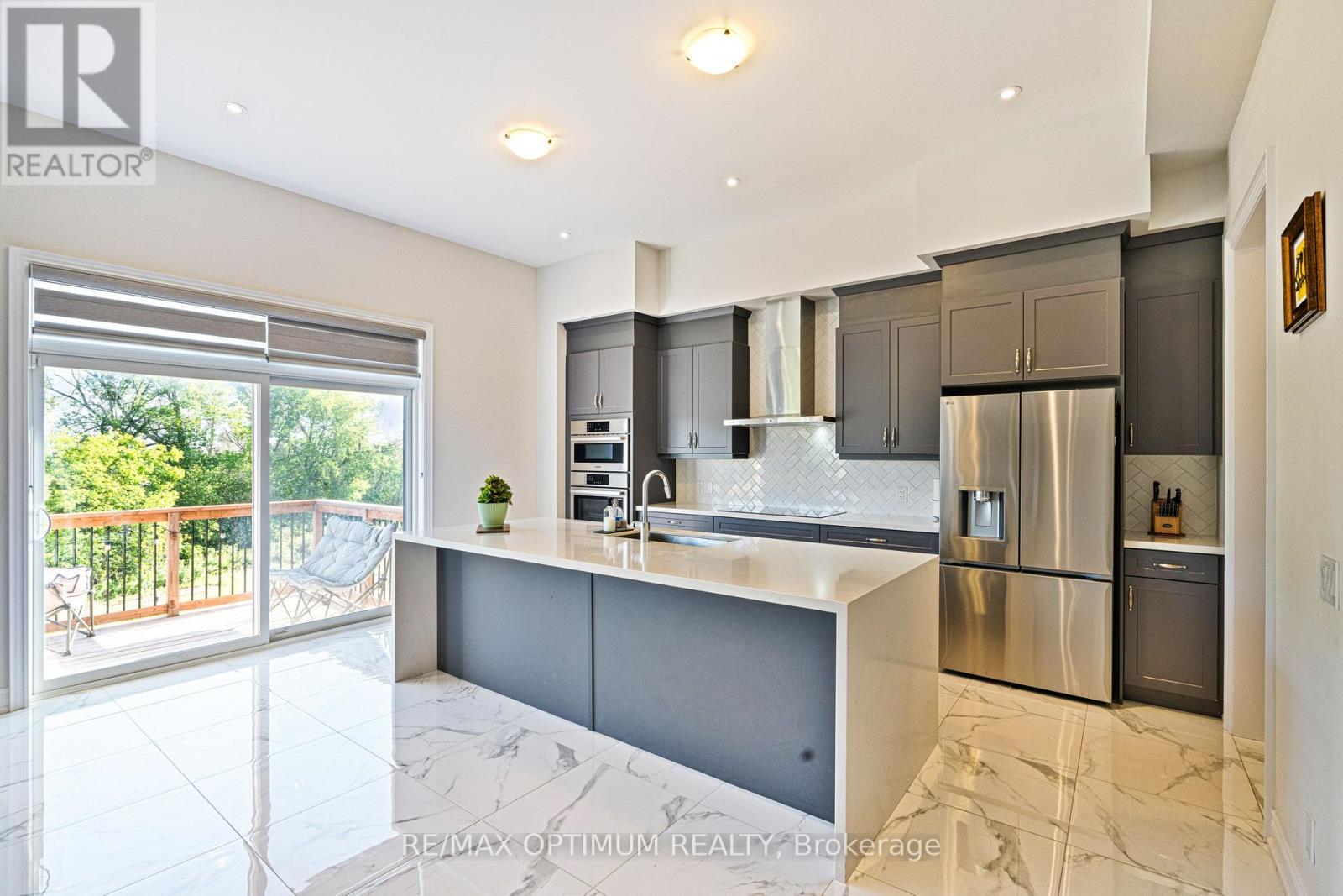 88 Pheasant Ridge Drive, Whitby, ON