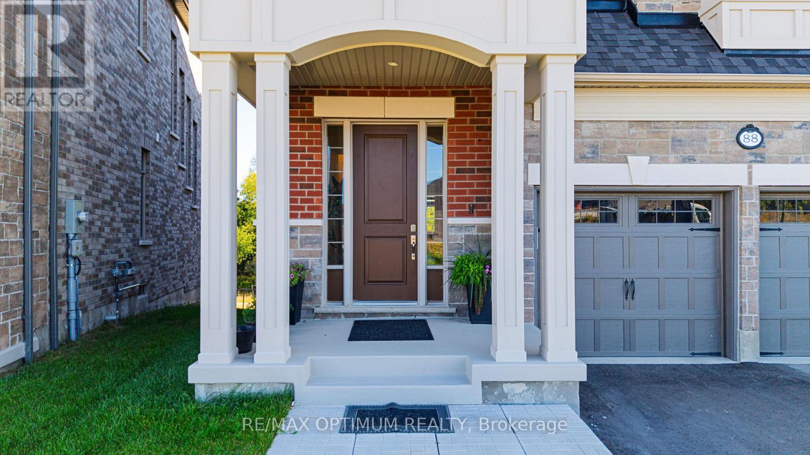 88 Pheasant Ridge Drive, Whitby, ON