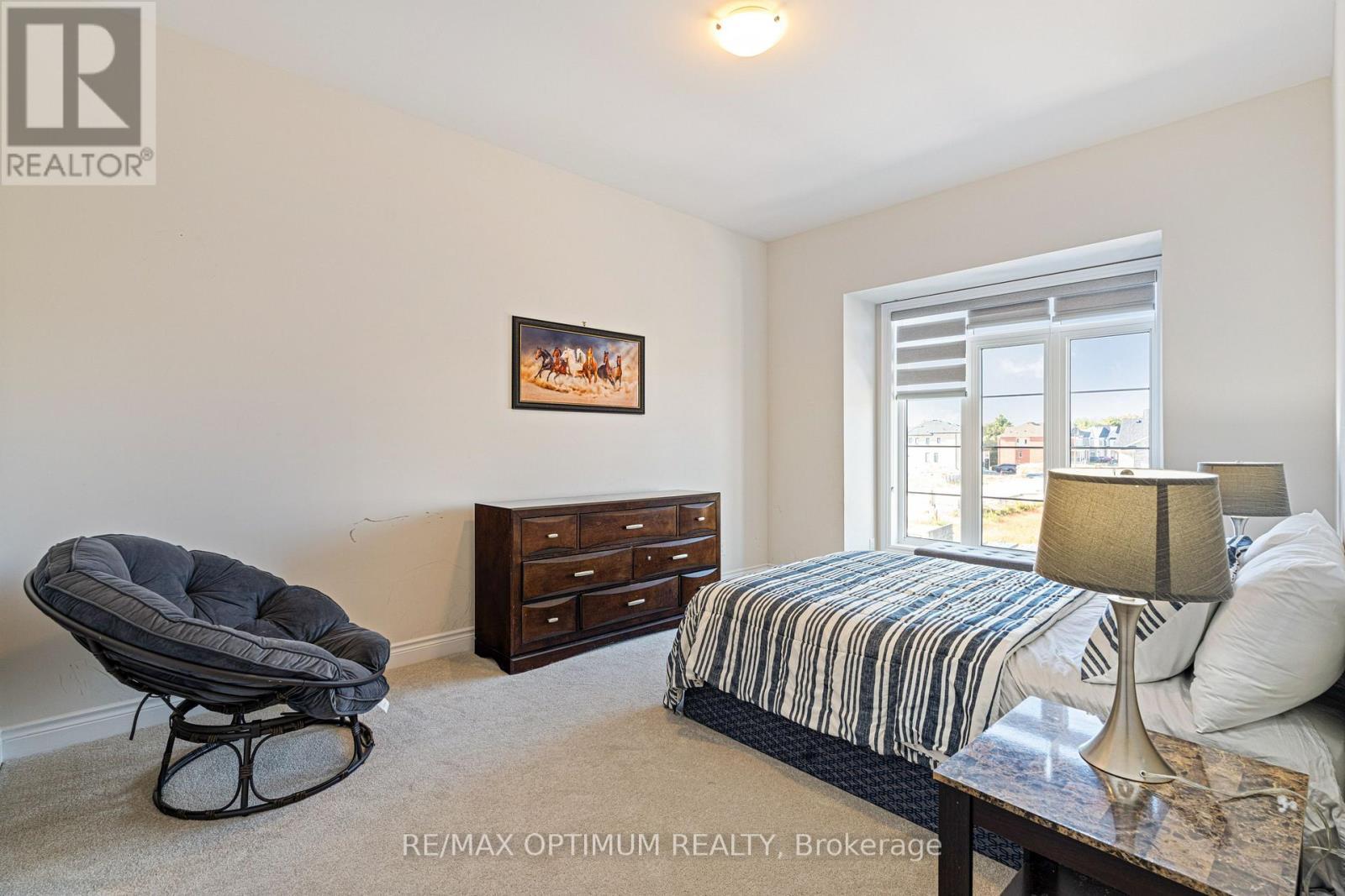 88 Pheasant Ridge Drive, Whitby, ON