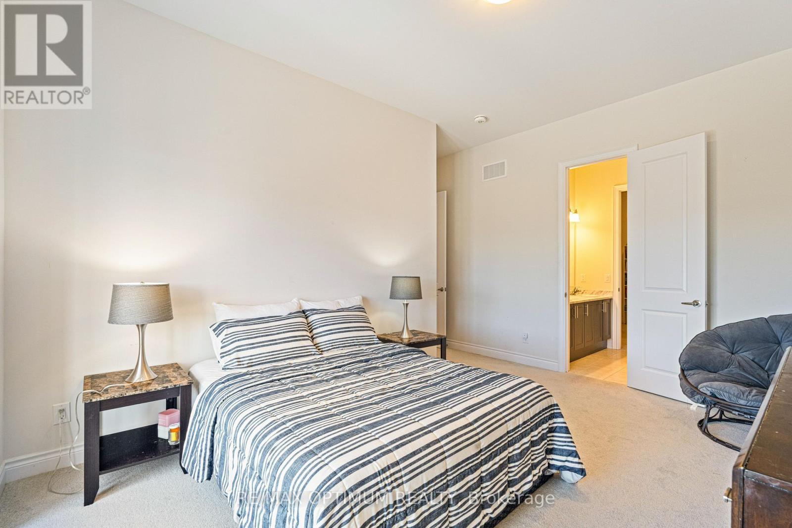 88 Pheasant Ridge Drive, Whitby, ON