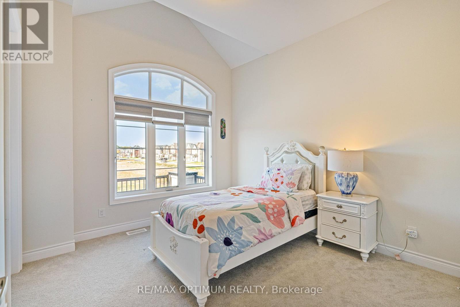88 Pheasant Ridge Drive, Whitby, ON