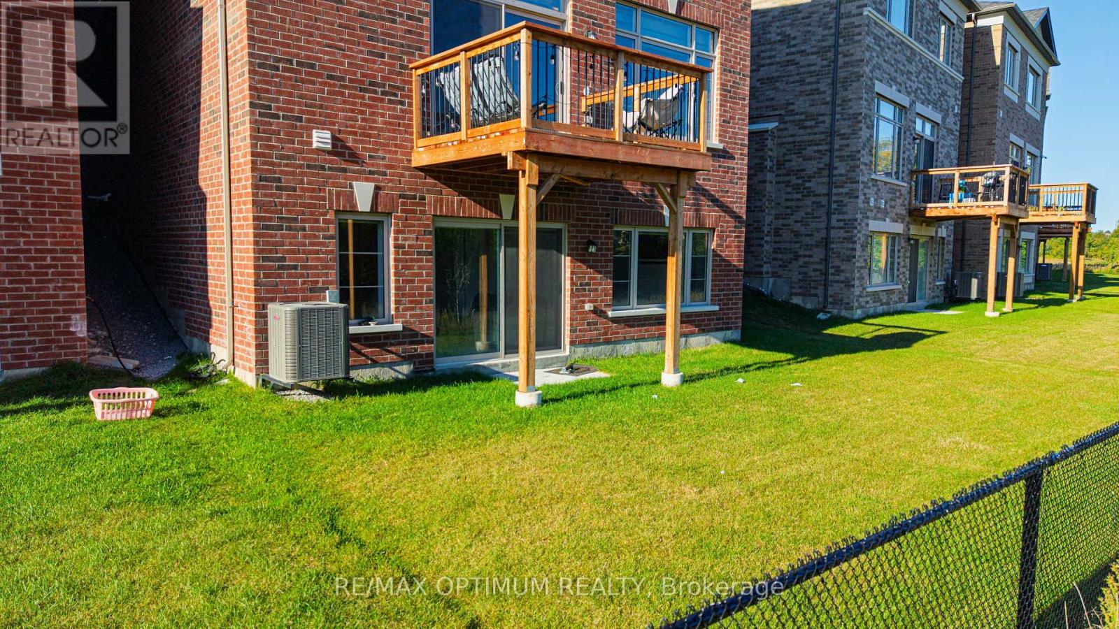 88 Pheasant Ridge Drive, Whitby, ON