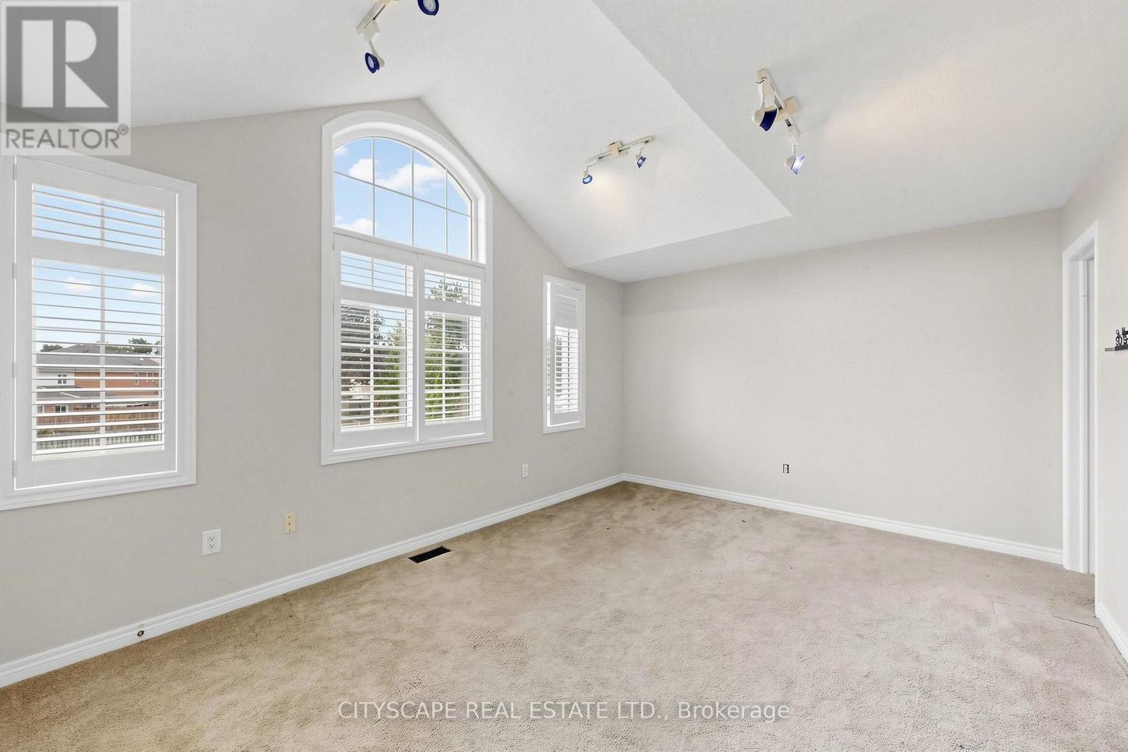 7299 Waldorf Way, Mississauga, ON