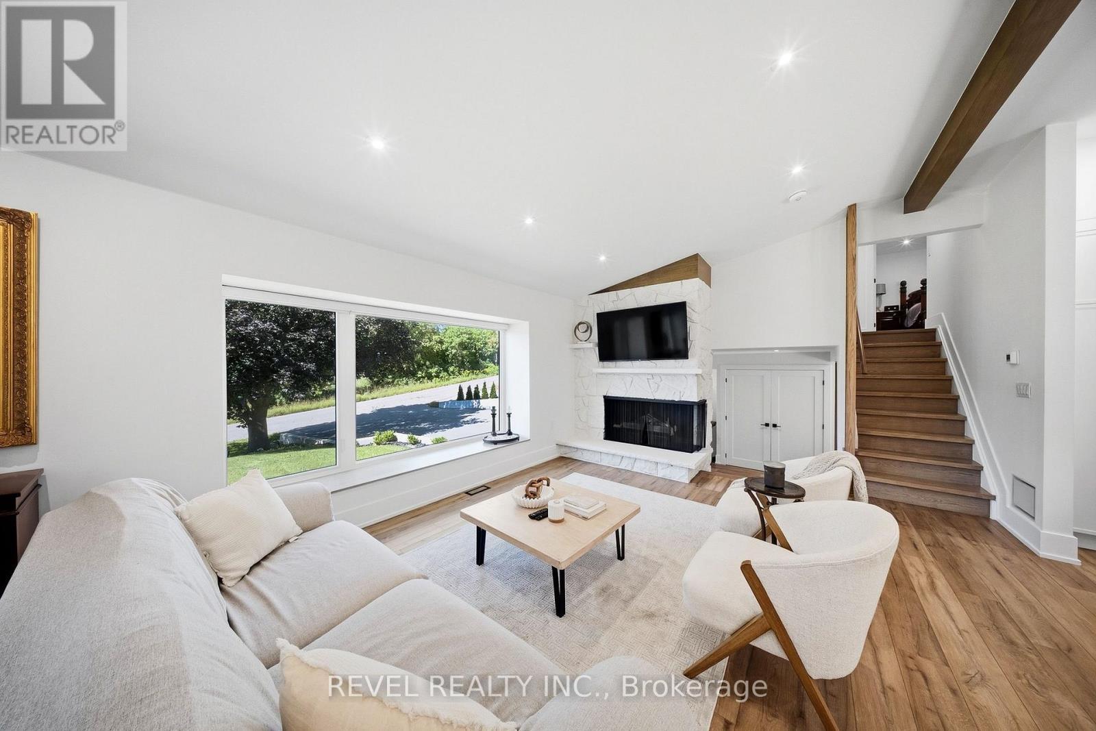 222 Albert Street, Caledon, ON