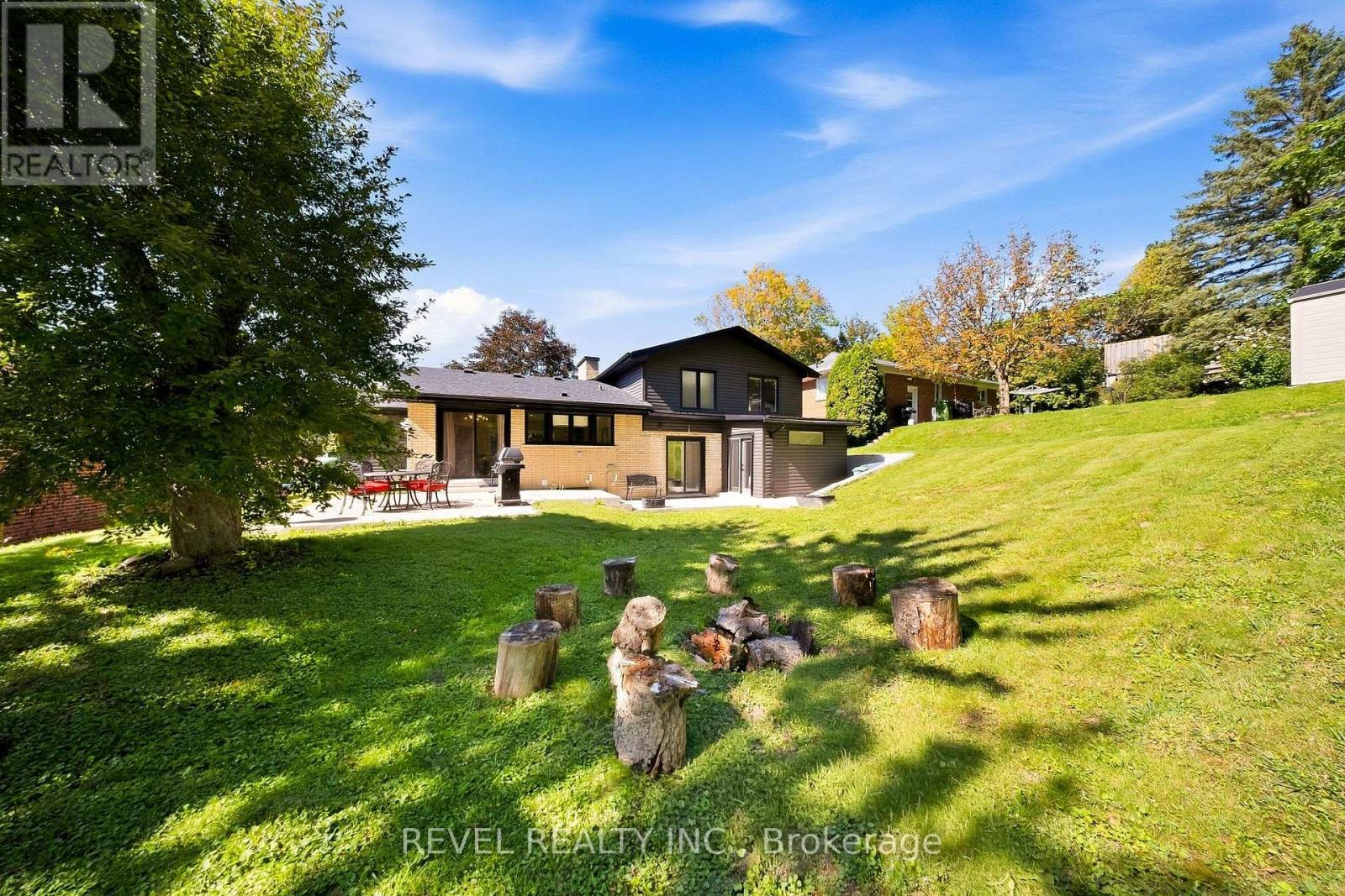 222 Albert Street, Caledon, ON