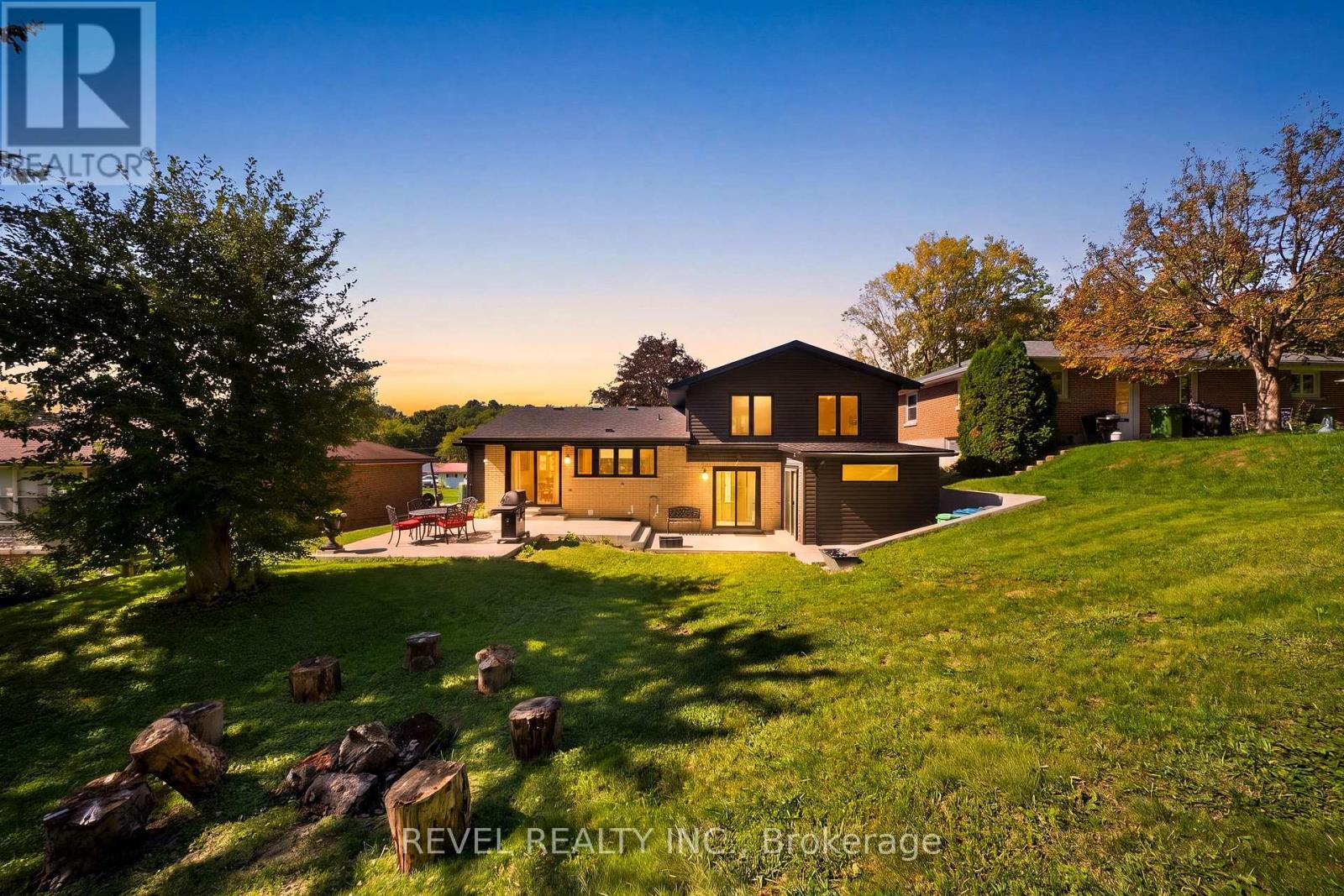 222 Albert Street, Caledon, ON