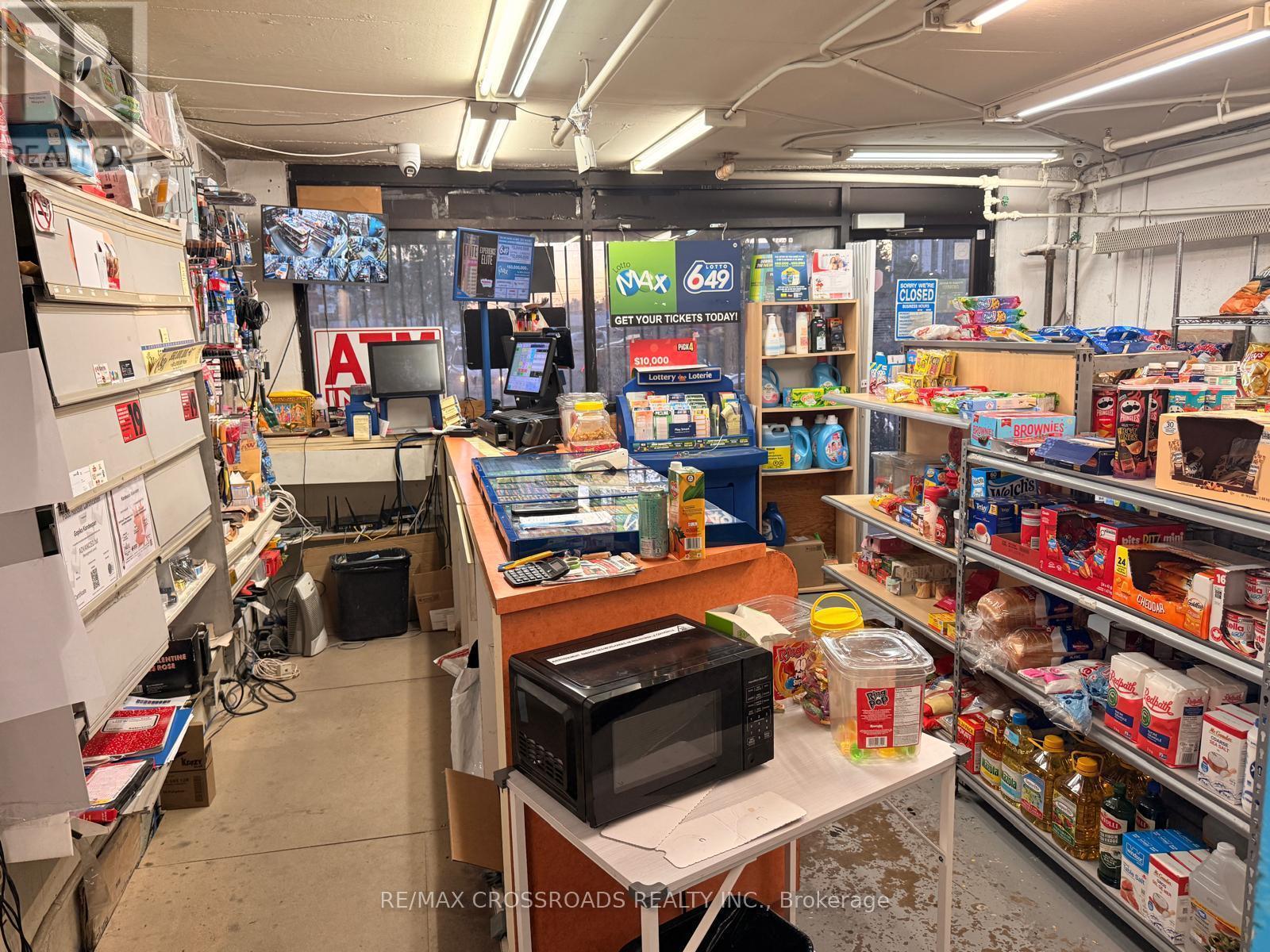 2247 Hurontario Street, Mississauga, ON
