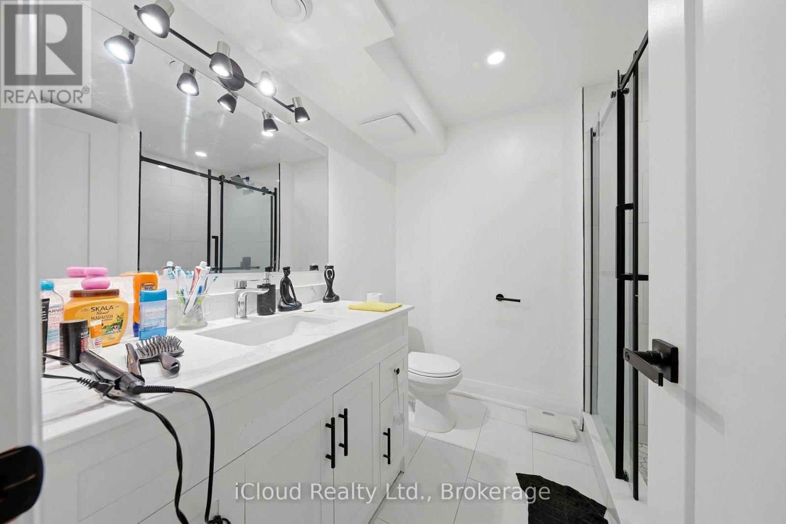 Stylish new modern bathroom renovation lower unit - 3 Manley Crescent, Thorold, ON