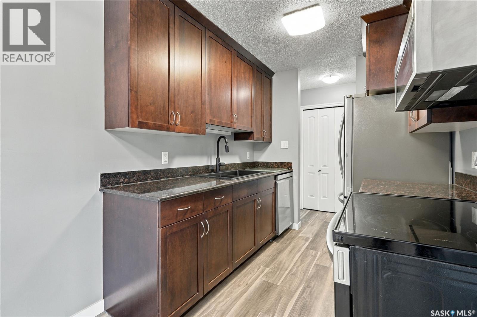 210 2233 St Henry Avenue, Saskatoon, SK