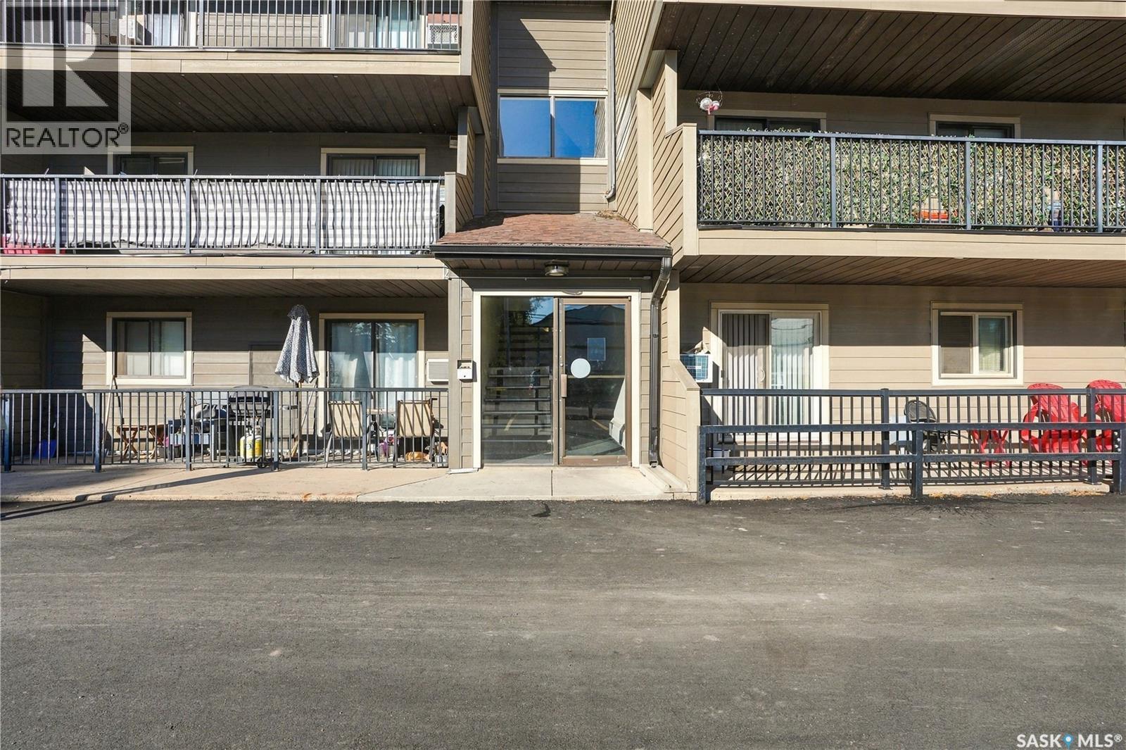 210 2233 St Henry Avenue, Saskatoon, SK