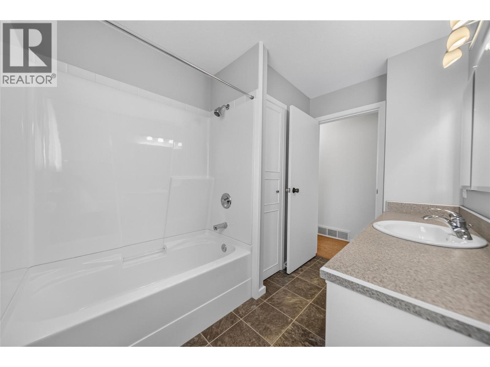 804 28Th Avenue S, Cranbrook, BC