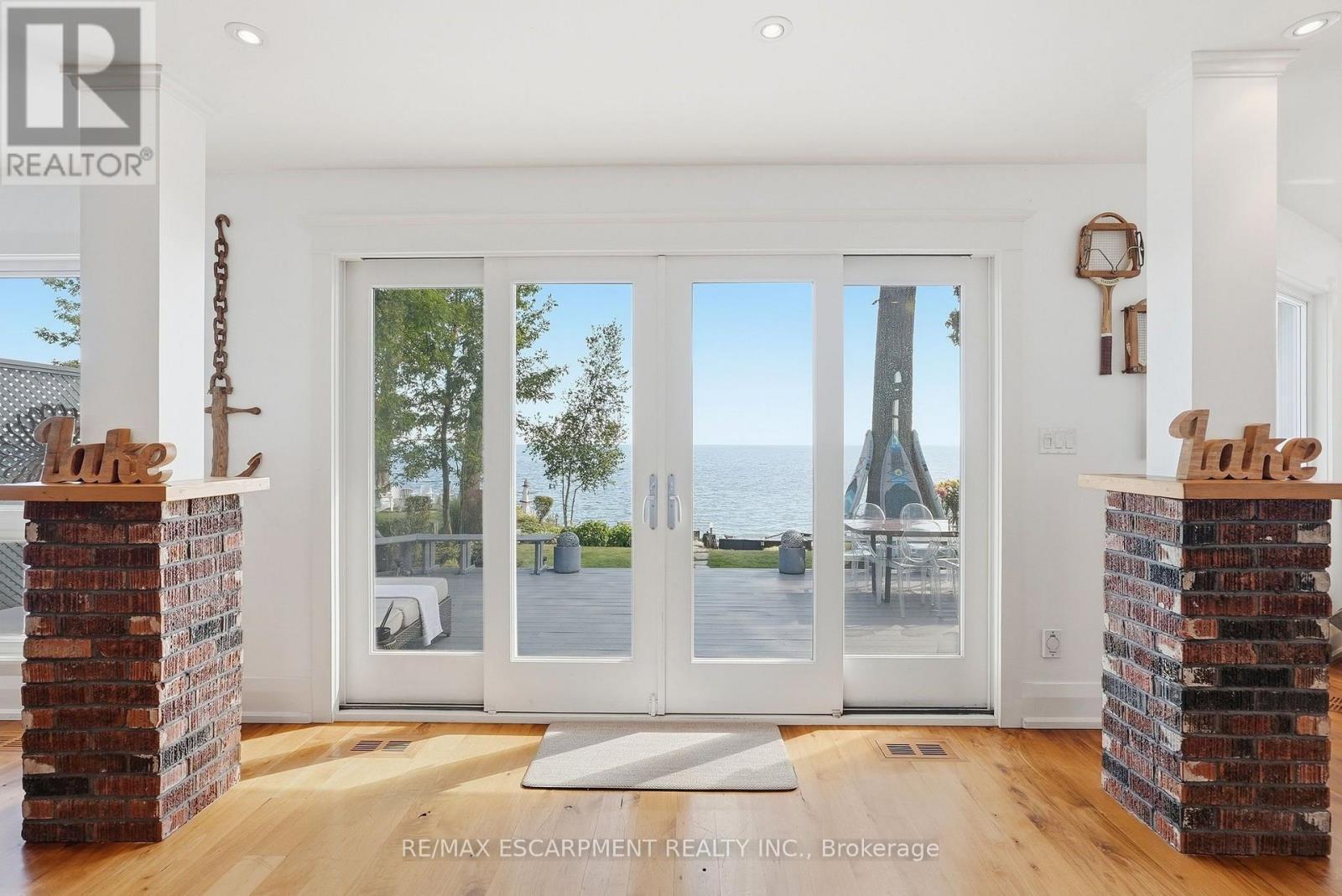 54 Cumberland Drive, Mississauga, ON