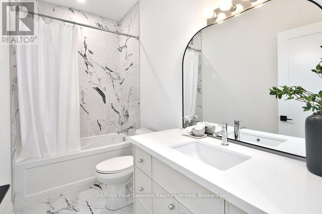 91 Summer View Avenue, Collingwood, ON